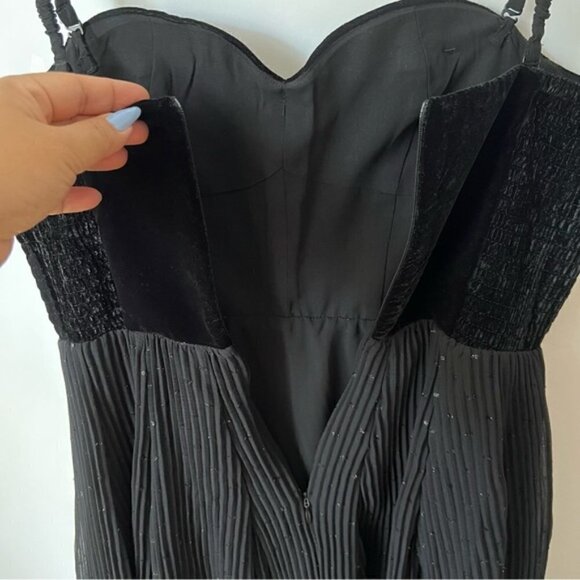 Zara, Ladies Velvet Dotted Mesh Dress - Black. Size: M. NWT. - Picture 10 of 16